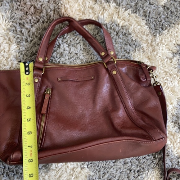Ugg crossbody purse - Picture 4 of 5